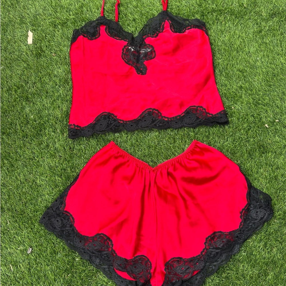 Vintage Victoria's Secret red and black lace silk lingerie set early 2000s Y2K